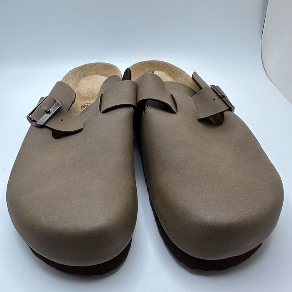 CUSHIONAIRE Women's Cork Footbed Clog with Genuine Leather Upper 6 BROWN - Picture 2 of 7